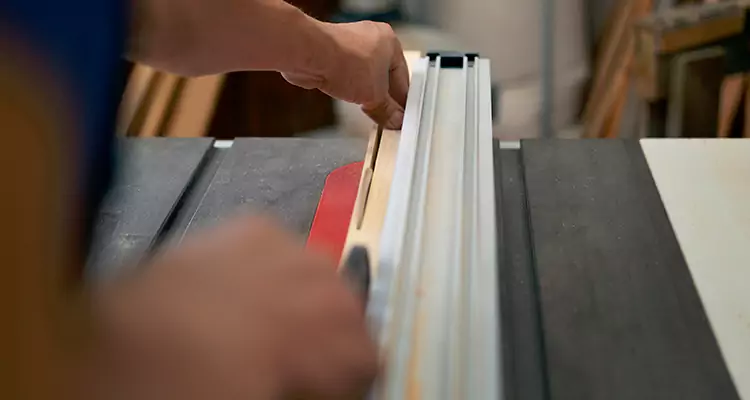 Bifold Door Seal Repair in Opa-locka, FL