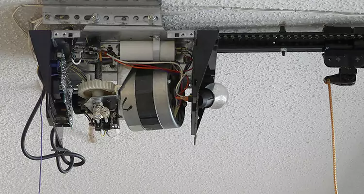 Emergency Garage Door Opener Repair in Opa-locka, FL