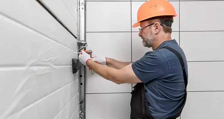 Emergency Garage Door Repair in Opa-locka, FL