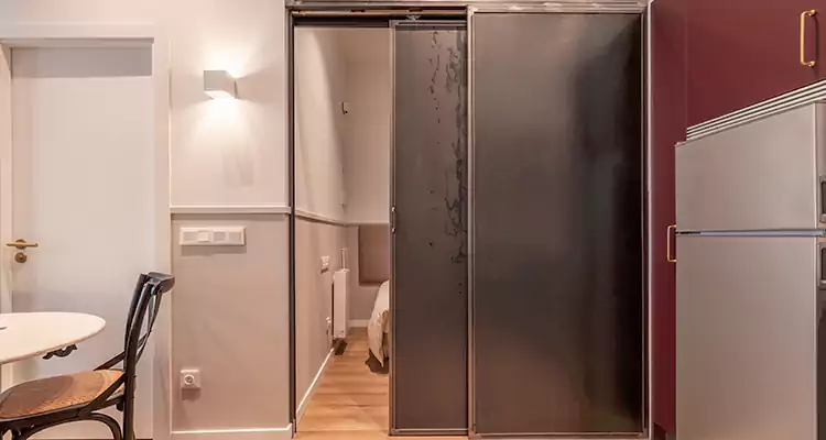 We Fix Closet Sliding Door in Opa-locka, FL