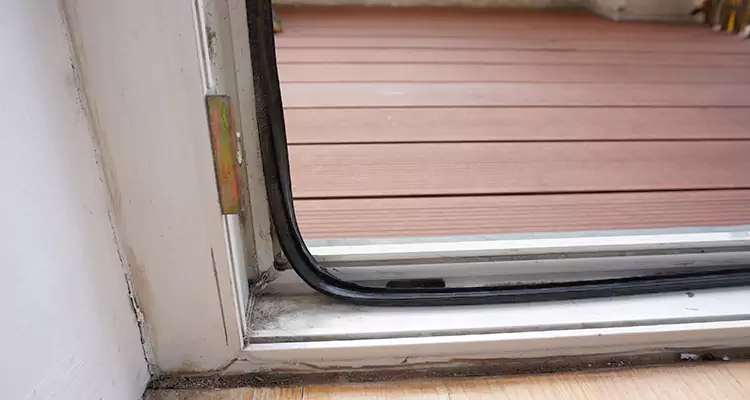 Why Choose Us for Leaking Sliding Glass Door Repair in Opa-locka, FL?