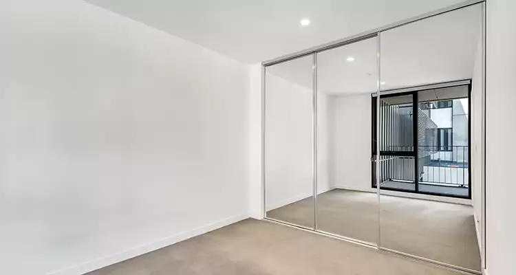 Why Homeowners Choose Us for Sliding Mirror Door Replacement in Opa-locka, FL