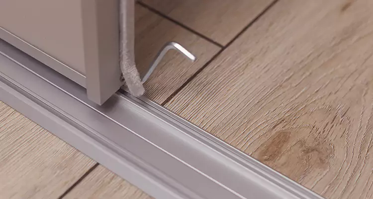 Squeaky Sliding Door Repair in Opa-locka, FL