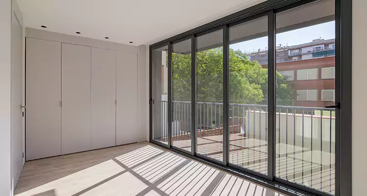 Fix Sliding Screen Door Track in Opa-locka, FL